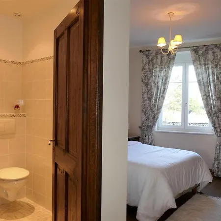 L'enclos بيت للعطل