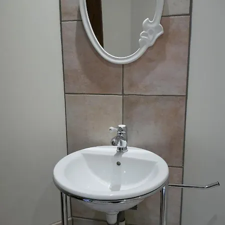 L'enclos بيت للعطل *